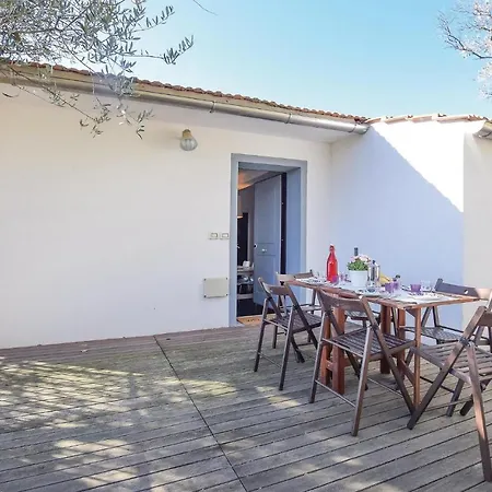 Casa Peiro بيت للعطل *